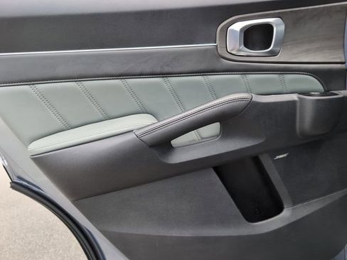 Used 2024 Kia Sorento SX Prestige w/ Sage Leather Package AWD/4WD image 30