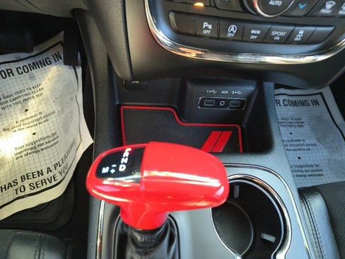 Used 2019 Dodge Durango GT image 26