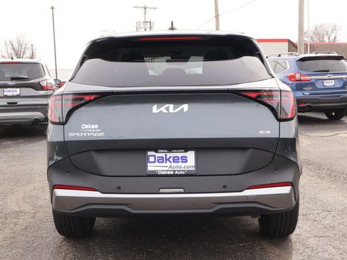 New 2026 Kia Sportage EX image 6