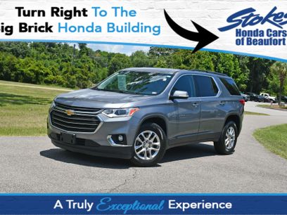 Used 2020 Chevrolet Traverse LT