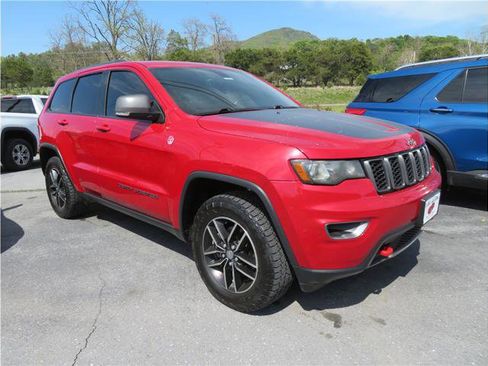 Used 2017 Jeep Grand Cherokee Trailhawk AWD/4WD image 1