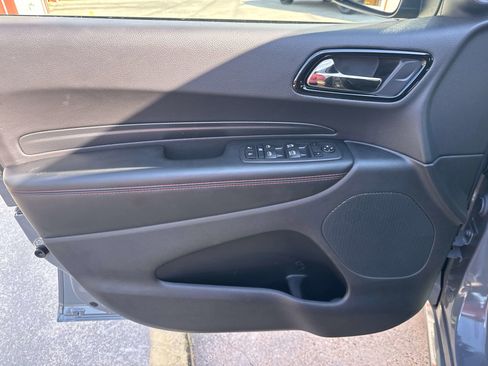 Certified 2025 Dodge Durango GT w/ Blacktop Package image 18
