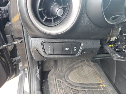 Used 2019 Kia Forte LXS image 12