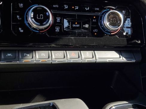 New 2026 GMC Sierra 1500 AT4 w/ AT4 Premium Package AWD/4WD image 25