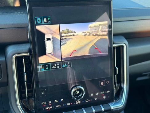 Used 2026 GMC Yukon XL Denali w/ Sun & Power Step Package AWD/4WD image 20