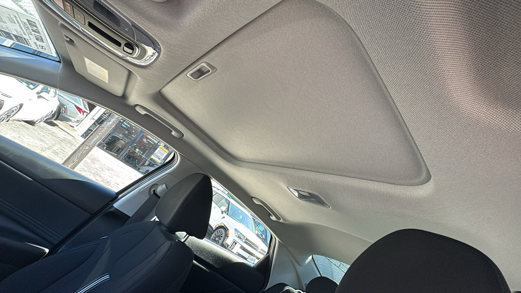 Used 2024 Hyundai Elantra SEL w/ Convenience Package FWD image 13