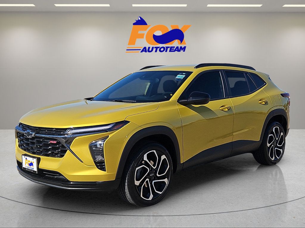 Used 2025 Chevrolet Trax RS w/ Driver Confidence Package FWD image 1