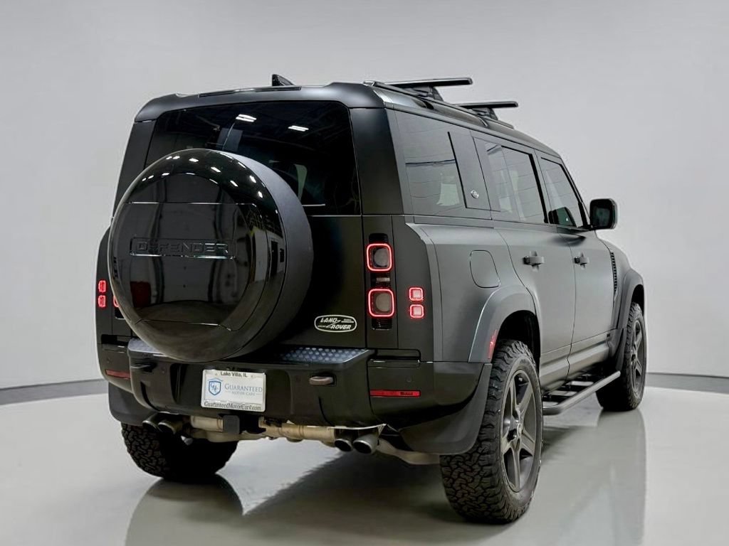 Used 2023 Land Rover Defender 110 V8 AWD/4WD image 17