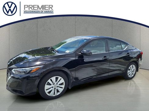 Used 2025 Nissan Sentra S FWD image 1
