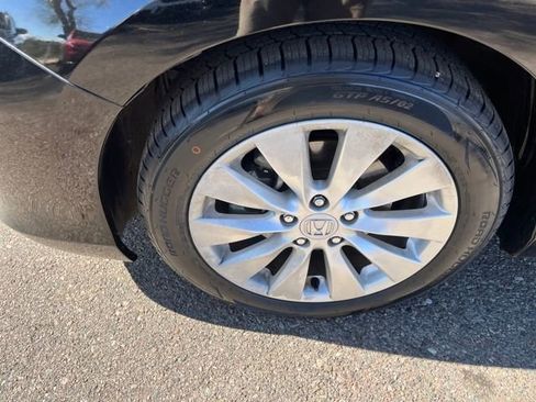 Used 2015 Honda Accord EX image 10