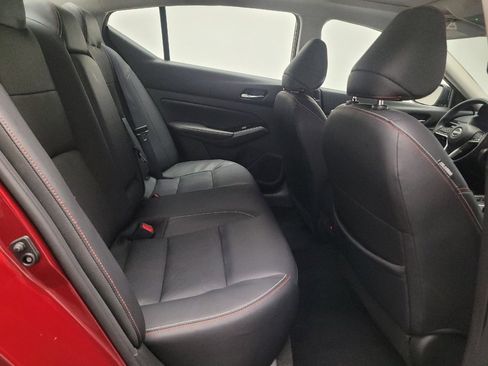 Used 2023 Nissan Altima 2.5 SR w/ SR Premium Package FWD image 19