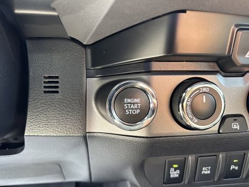 Used 2022 Toyota Tacoma TRD Pro image 29