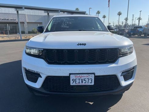 Used 2023 Jeep Grand Cherokee Limited w/ Black Appearance Package RWD image 2