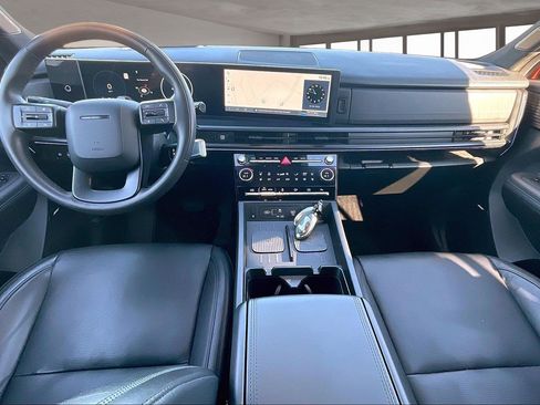 Used 2024 Hyundai Santa Fe Calligraphy image 7