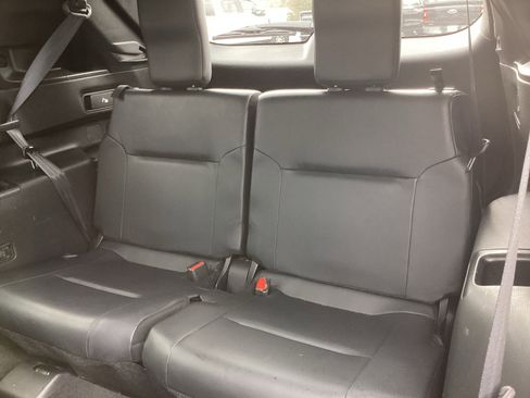 Used 2022 Mitsubishi Outlander SEL Black Edition image 28