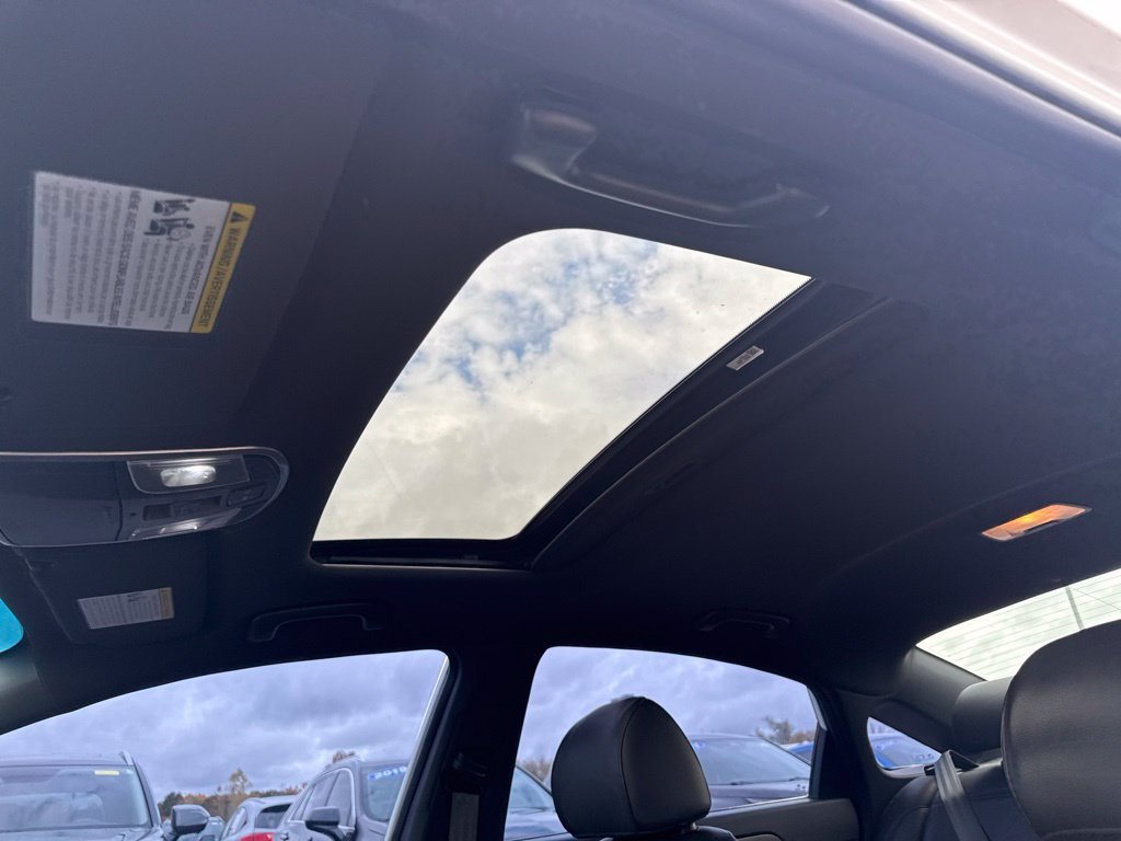 Used 2019 Hyundai Sonata Sport w/ Tech Package 03 FWD image 10