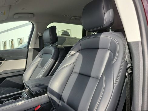 Certified 2024 Lincoln Nautilus Premier AWD/4WD image 17