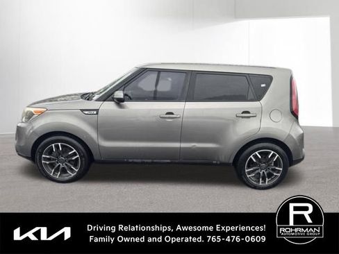 Used 2014 Kia Soul + w/ Audio Package FWD image 7