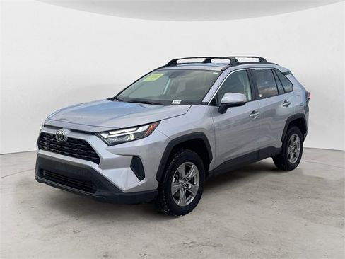 Used 2024 Toyota RAV4 XLE image 1