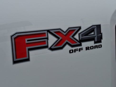 Used 2024 Ford F250 Limited w/ FX4 Off-Road Package image 33