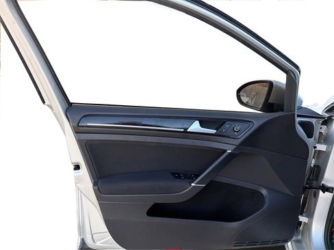 Used 2016 Volkswagen GTI S image 19