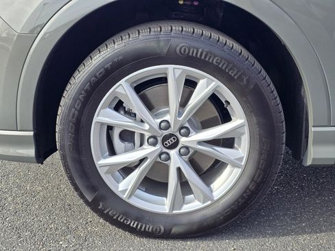 Certified 2025 Audi Q3 2.0T Premium w/ Convenience Package image 39