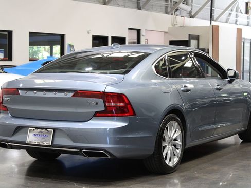 Used 2017 Volvo S90 T6 Momentum w/ Vision Package image 16