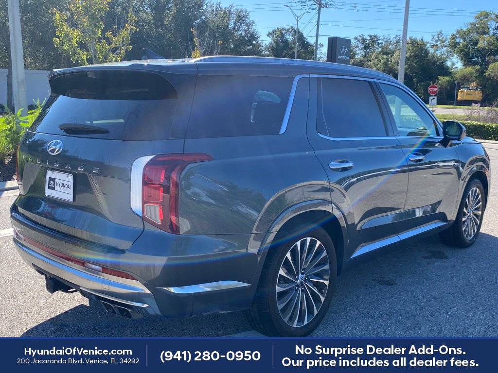 Certified 2024 Hyundai Palisade Calligraphy FWD image 14