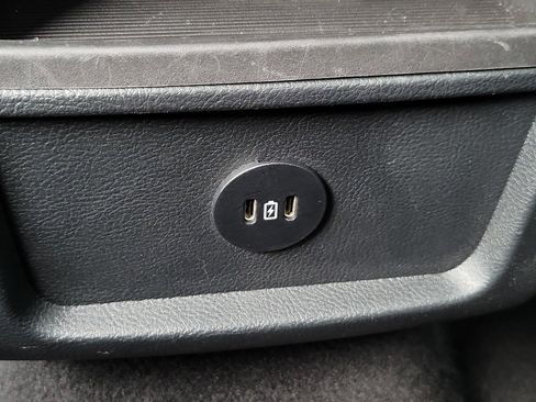 Used 2024 Ford Edge SEL AWD/4WD image 17