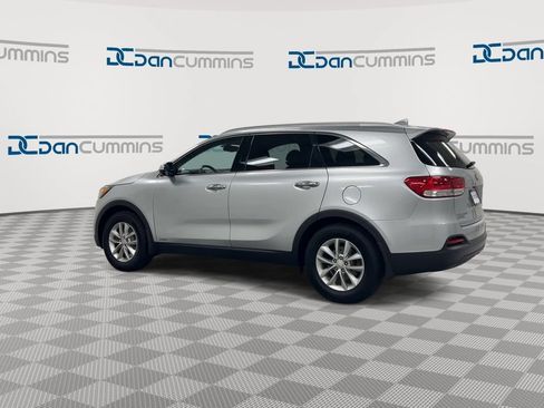 Used 2018 Kia Sorento AWD image 6