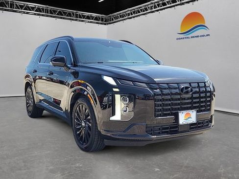 Used 2025 Hyundai Palisade Calligraphy AWD/4WD image 3