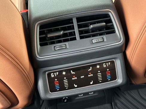 Used 2024 Audi Q8 e-tron Premium Plus image 13