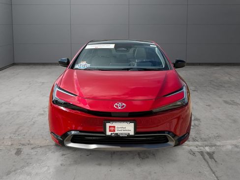 Used 2024 Toyota Prius XLE AWD/4WD image 8