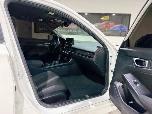 Used 2024 Honda Civic Sport image 14