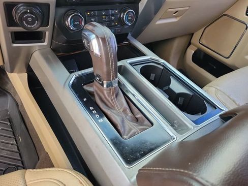 Used 2018 Ford F150 Lariat w/ Equipment Group 501A Mid AWD/4WD image 20