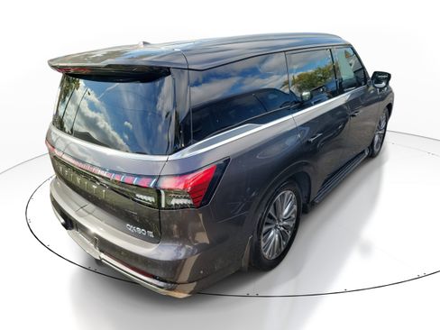 New 2026 INFINITI QX80 Luxe w/ Cargo Package image 3