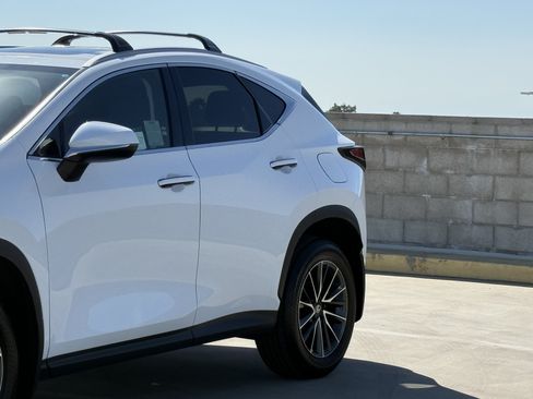 Certified 2026 Lexus NX 350h AWD w/ Accessory Package (2T) image 9