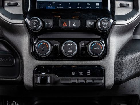 Used 2024 RAM 2500 Tradesman w/ Towing Technology Group image 27