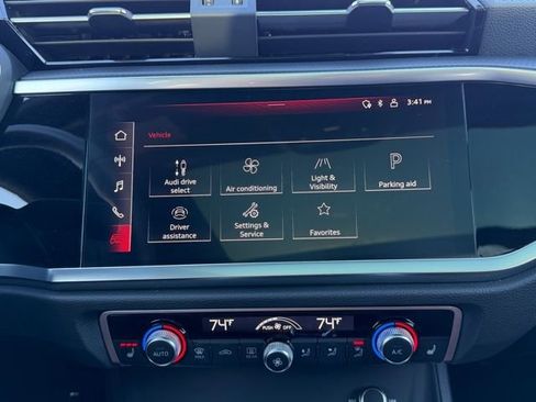 Used 2025 Audi Q3 2.0T Premium image 33