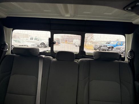 Used 2021 Jeep Gladiator Willys image 27