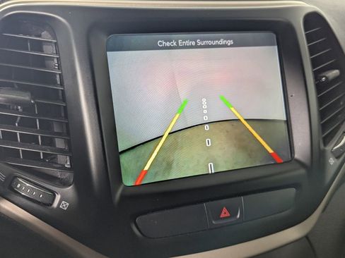 Used 2017 Jeep Cherokee High Altitude image 26