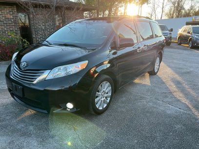 Used 2013 Toyota Sienna XLE