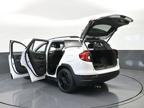 Used 2021 GMC Terrain SLT w/ Elevation Edition image 80