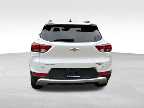 Used 2023 Chevrolet TrailBlazer LT w/ Convenience Package image 8