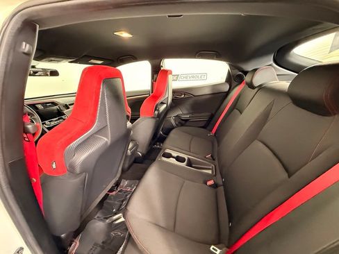 Used 2018 Honda Civic Type R image 18