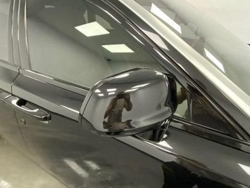 Used 2015 Rolls-Royce Ghost RWD image 17