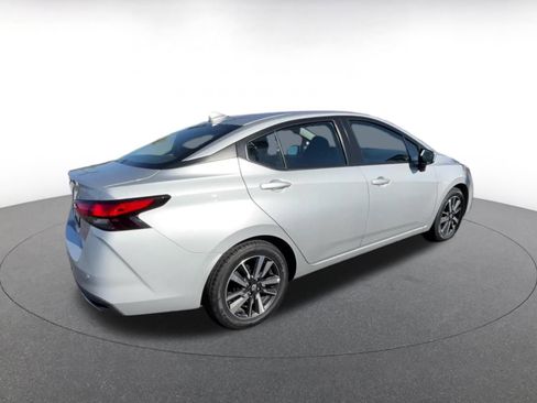 Used 2025 Nissan Versa SV image 15