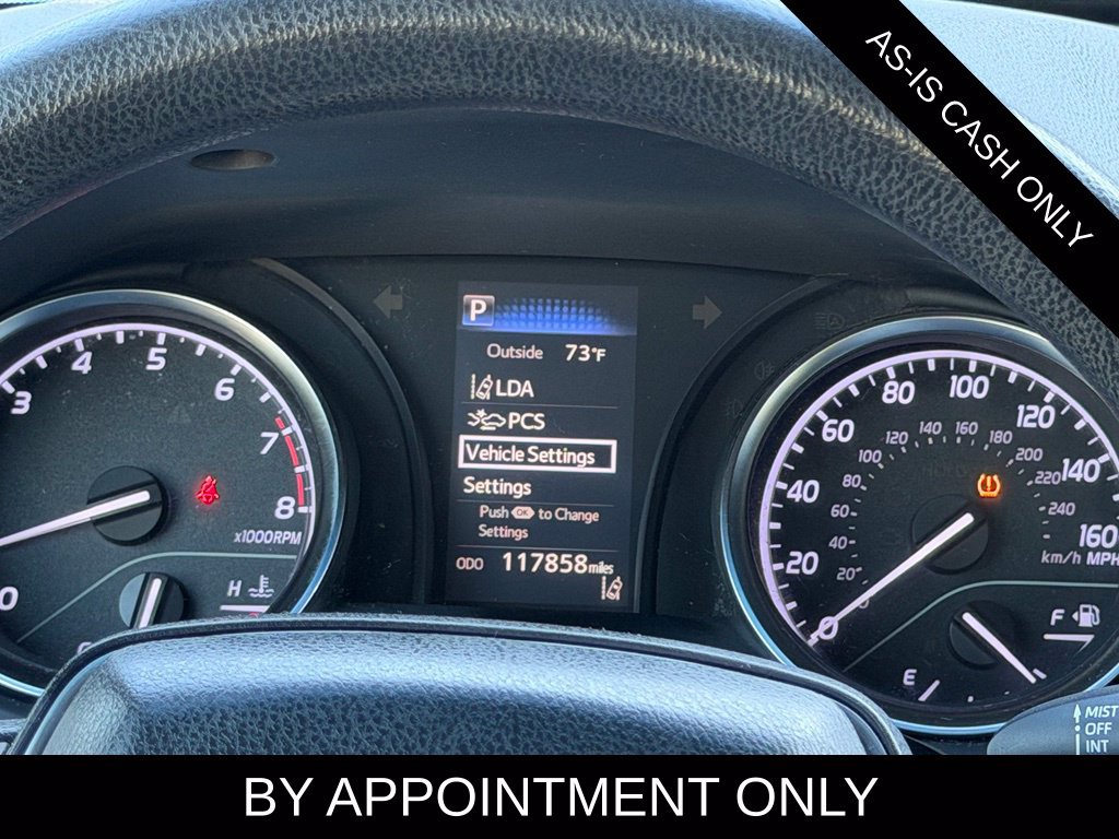 Used 2018 Toyota Camry LE FWD image 14