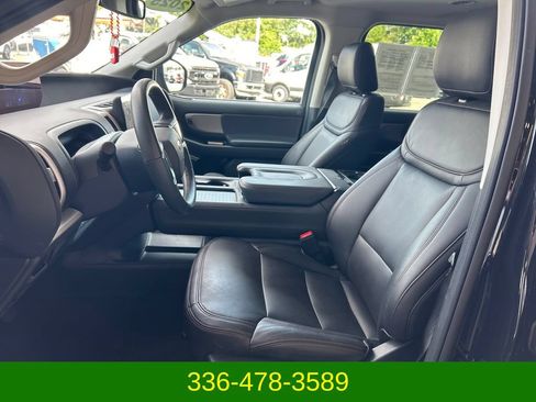 Used 2025 Ford Expedition Active RWD image 10