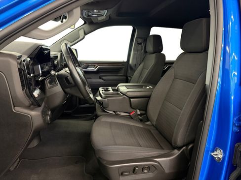 Used 2025 Chevrolet Silverado 1500 LT AWD/4WD image 9